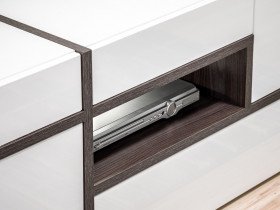 TV-Regal Cross 1