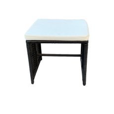 Hocker aus schwarzem Polyrattan
