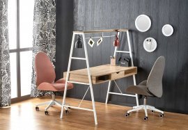 Arbeitstisch B48