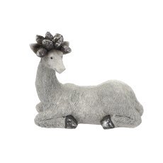 Chomik - Figur Weihnachtsdekoration – liegender grauer Hirsch 17,5 x 8,5 x 15 cm Packung = 4 Stück *5180